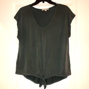 Green top with tie at waist L